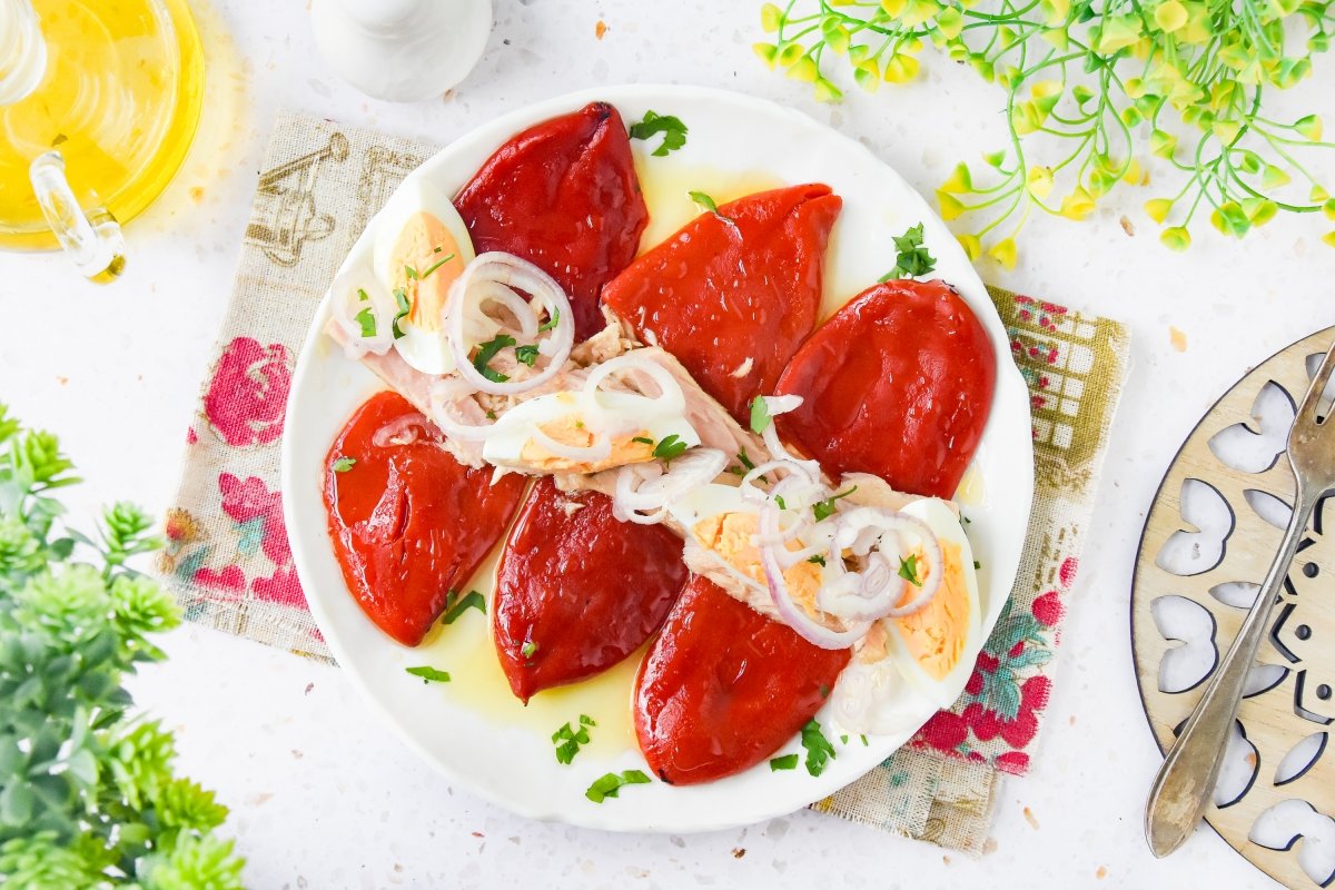 Ensalada de pimientos del piquillo casera