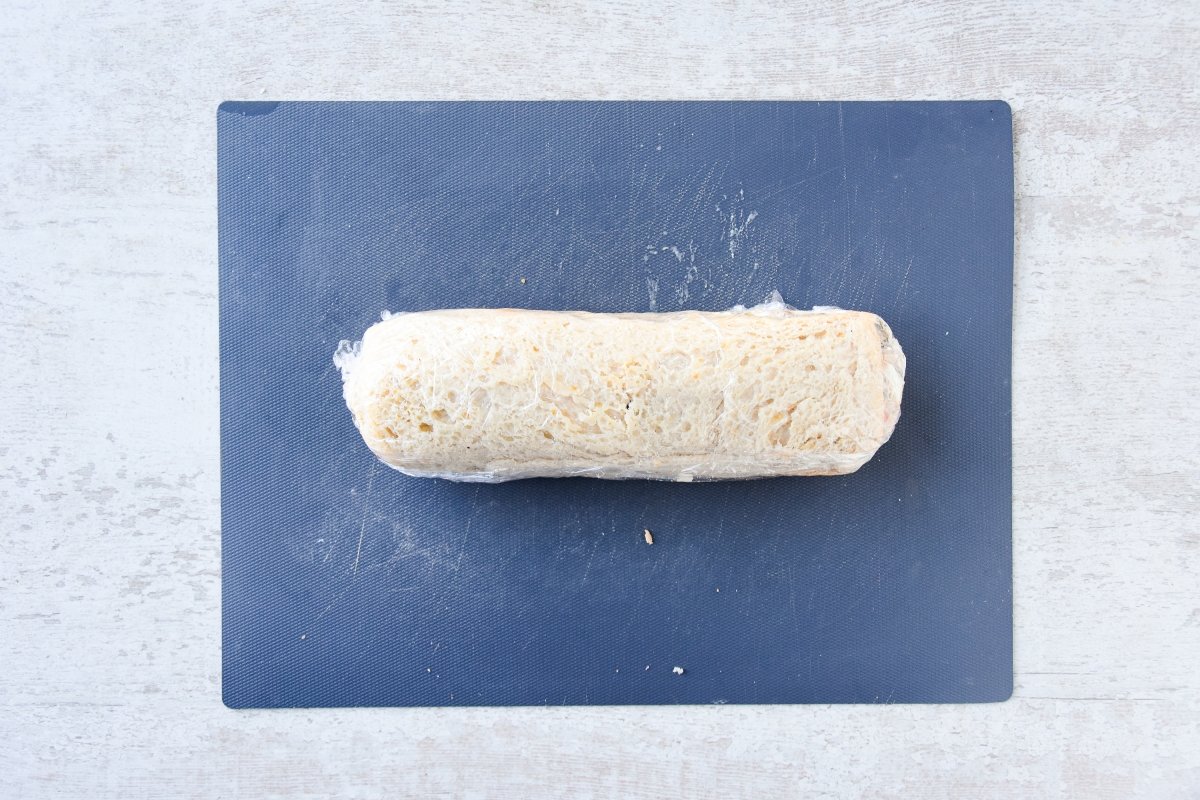 Envolvemos el rollo en film y dejamos enfriar