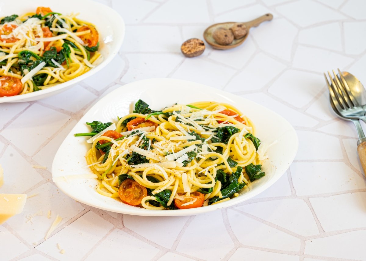 Espaguetis con espinacas caseros