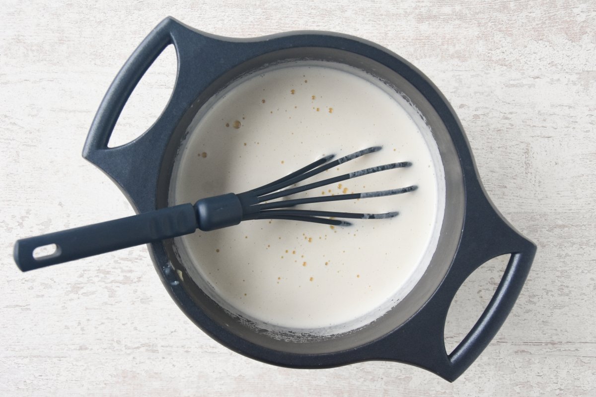 Espesamos el relleno del flan parisien