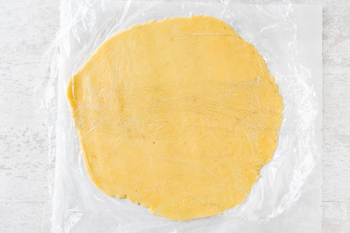 Estiramos la masa de la crostata