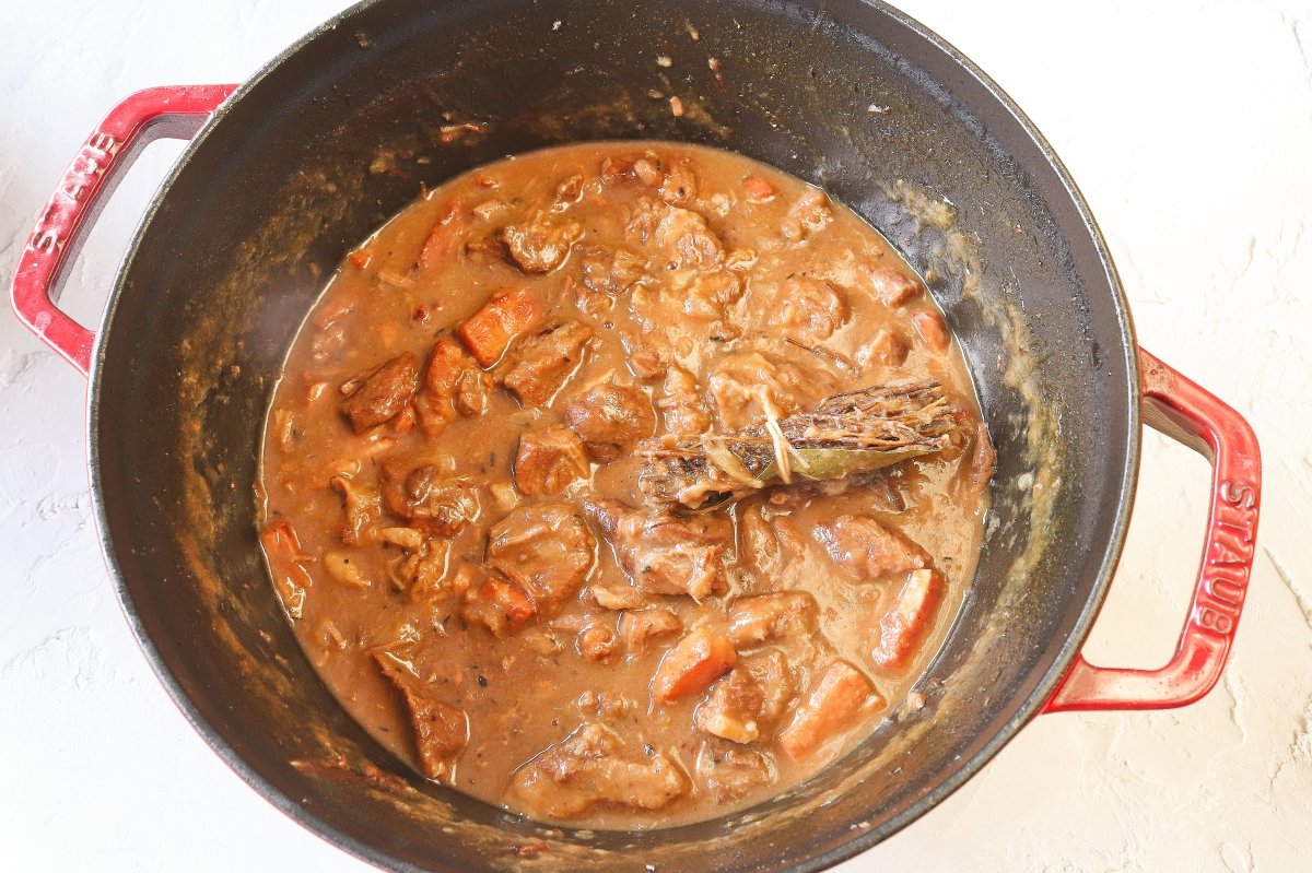 Estofar la carbonade flamande