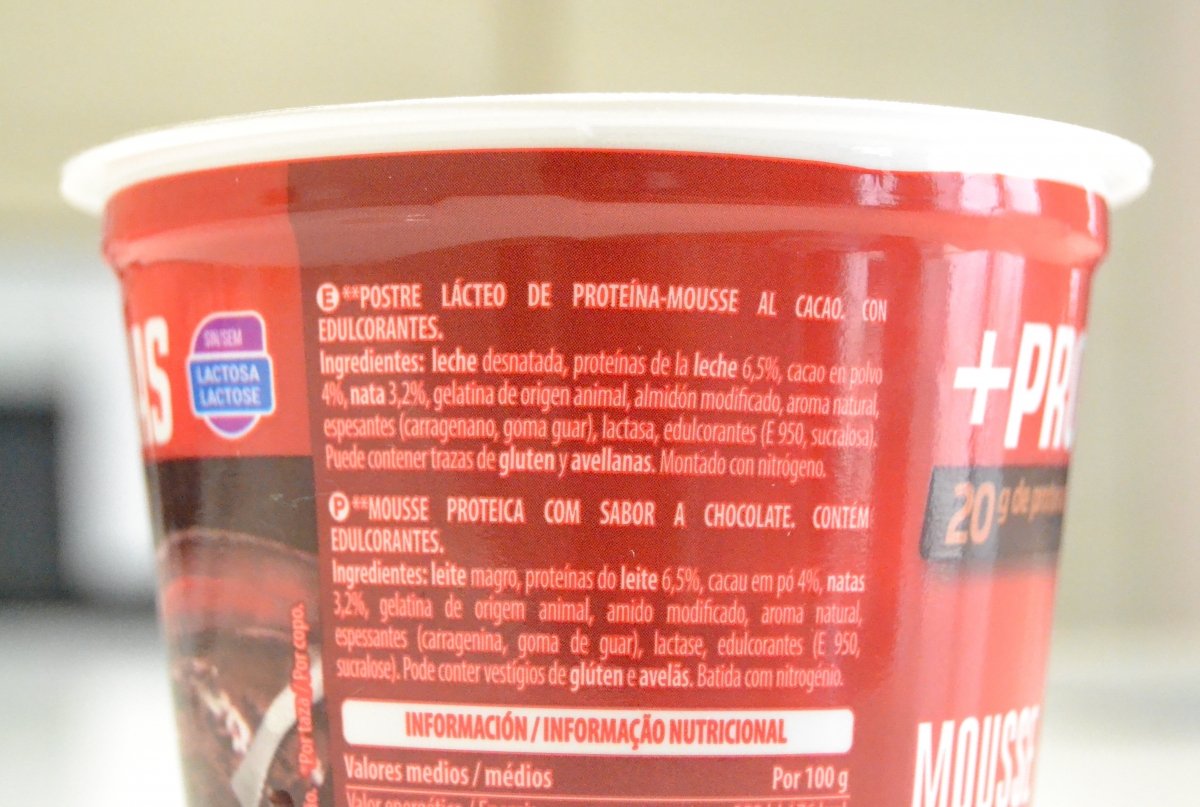 Etiquetado de ingredientes de la mousse de chocolate +Proteínas