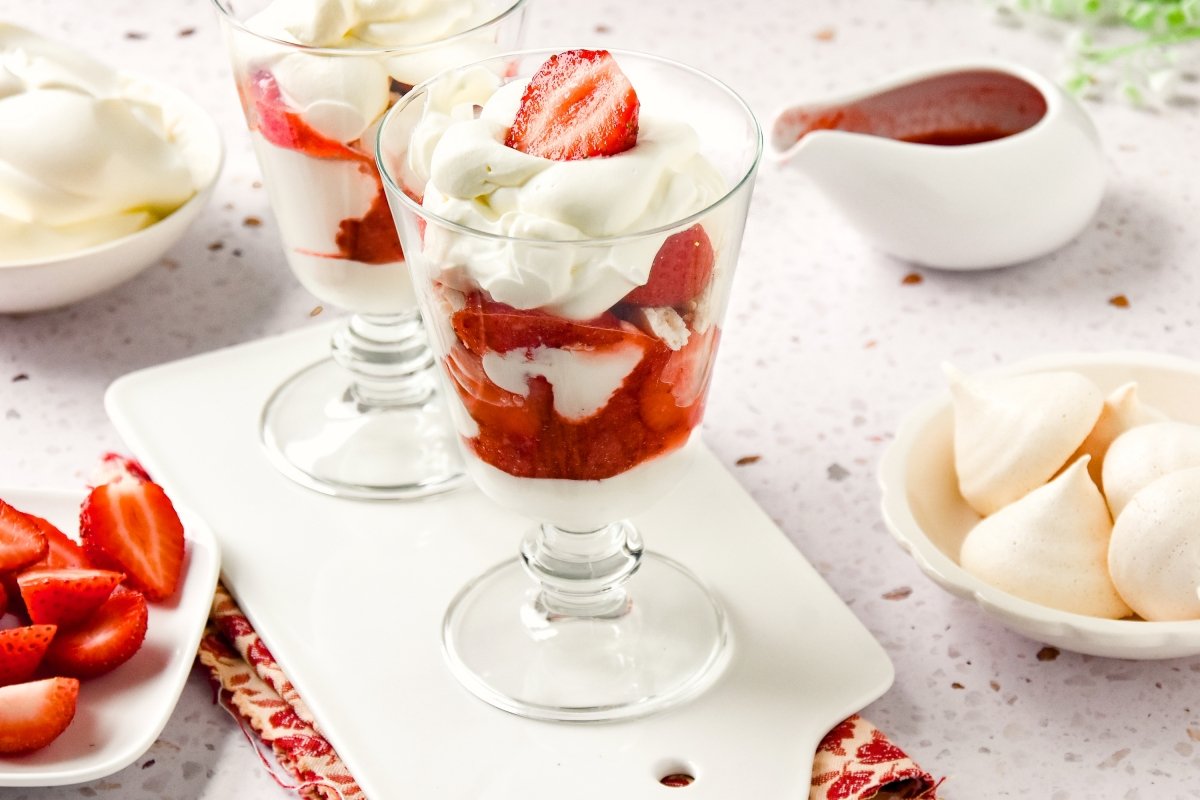 Eton mess casero
