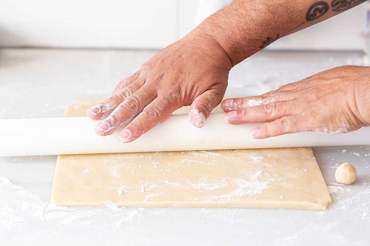 Extendemos la masa para el pâté en croûte