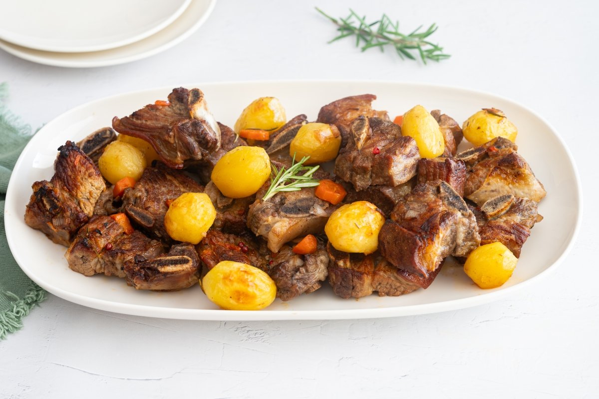 Falda de ternera asada al horno