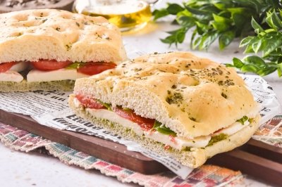 Focaccia rellena