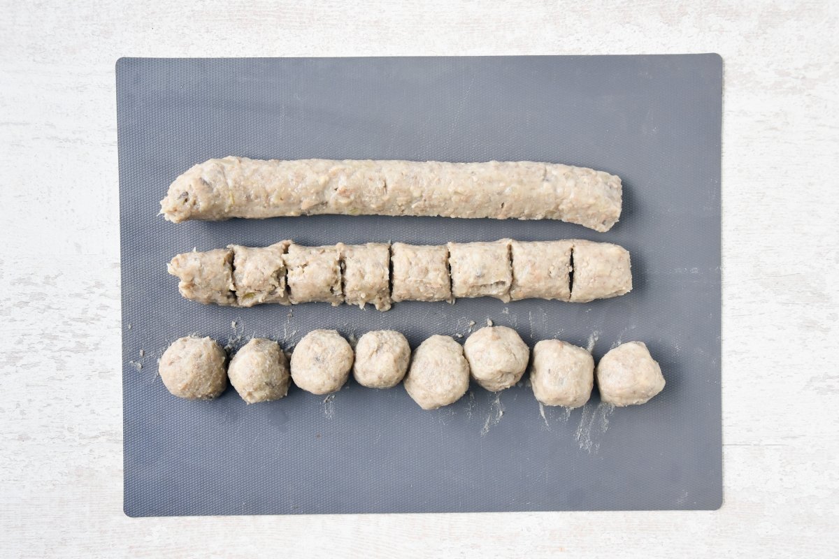 Formamos las croquetas veganas