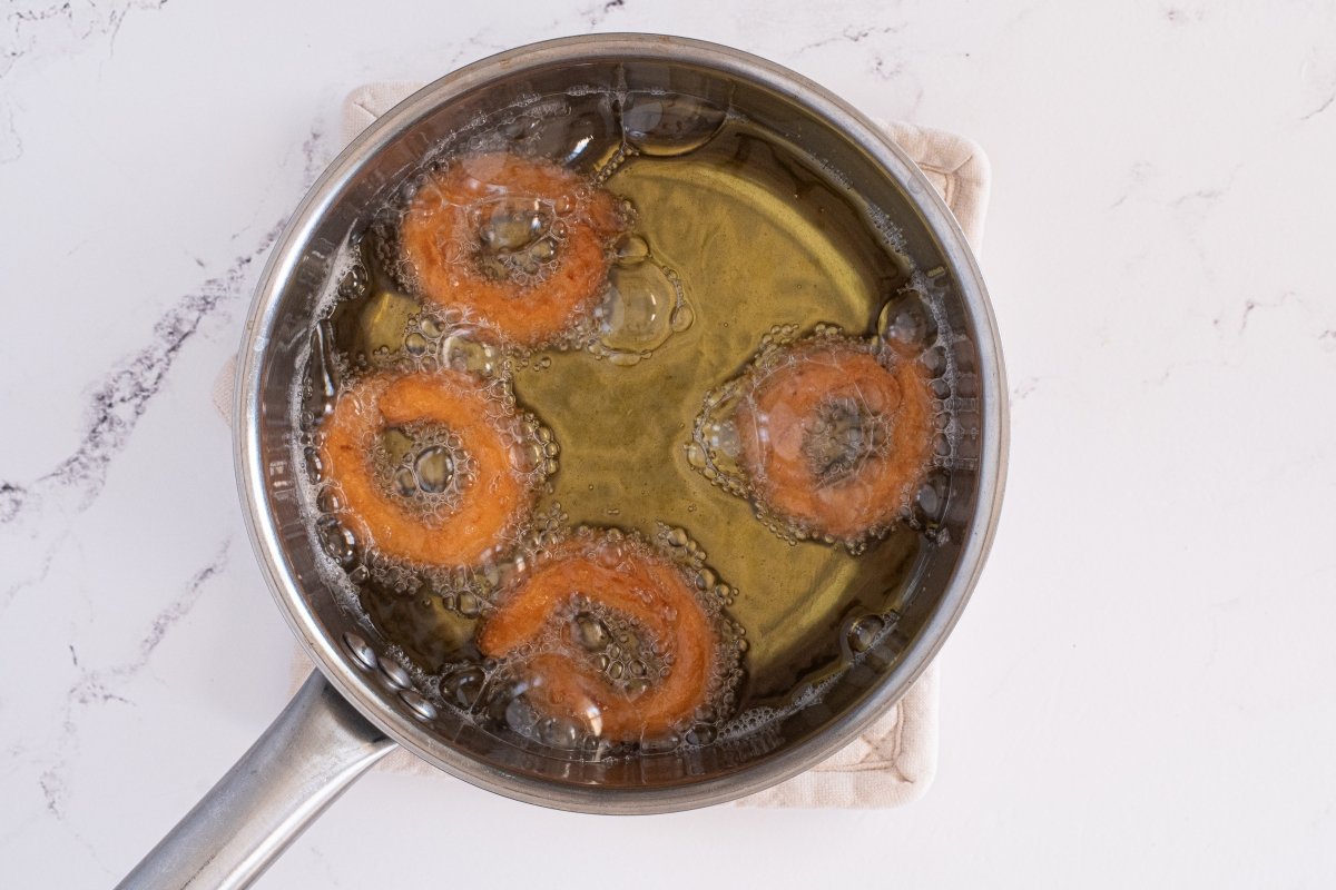 Freimos las rosquillas de nata