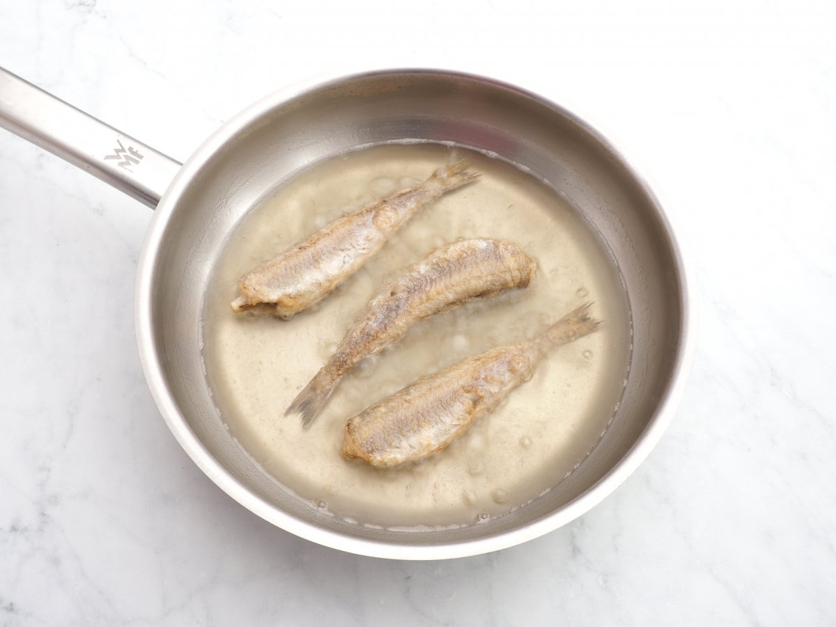 Freír las bacaladillas