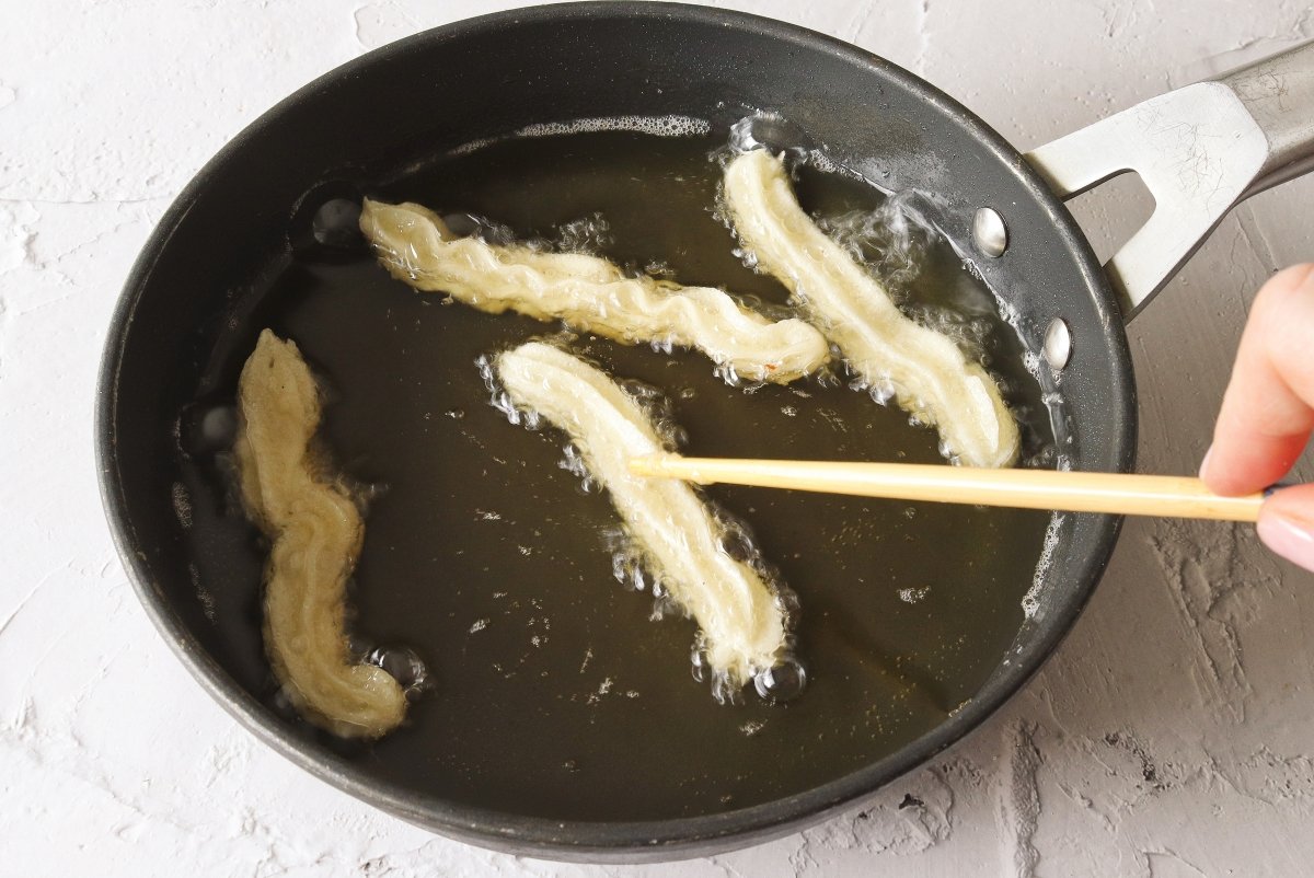 Freír los churros sin gluten