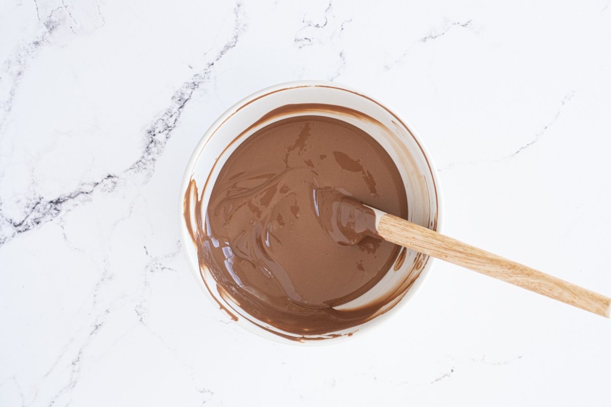 Fundimos el chocolate con leche