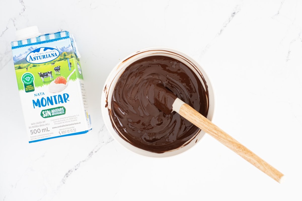 Fundimos el chocolate para la mousse