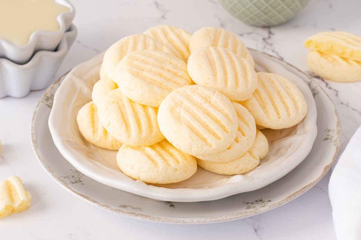 Galletas de leche condensada listas para servir