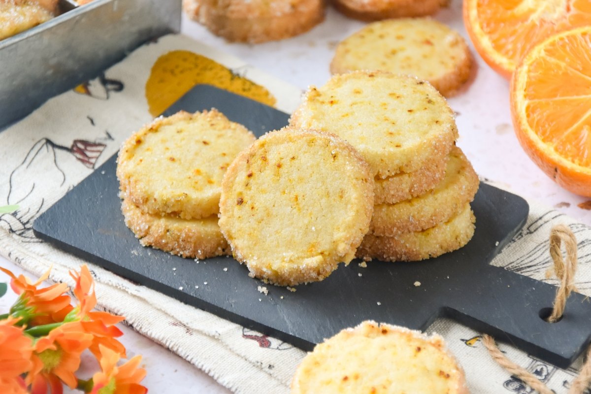 Galletas de naranja listas para comer