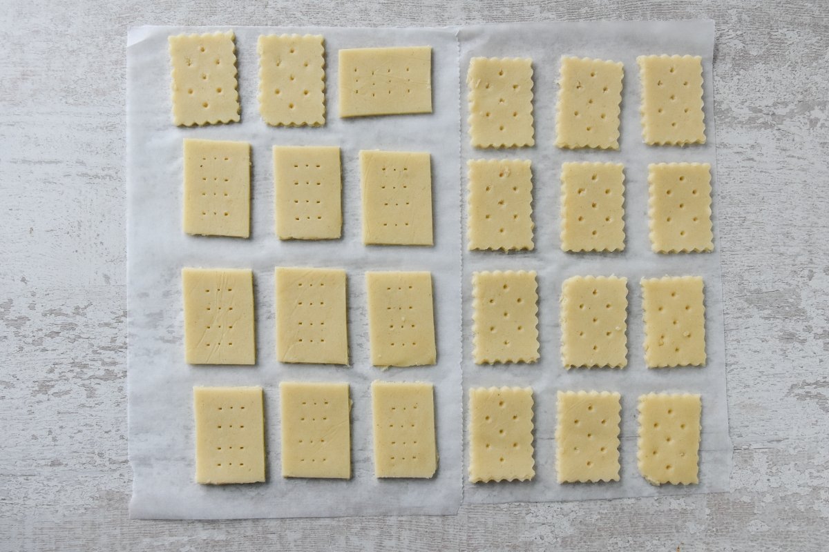 Galletas sin gluten listas para entrar en el horno