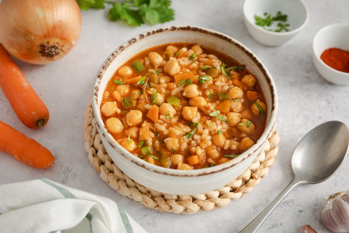 Garbanzos con arroz y verduras