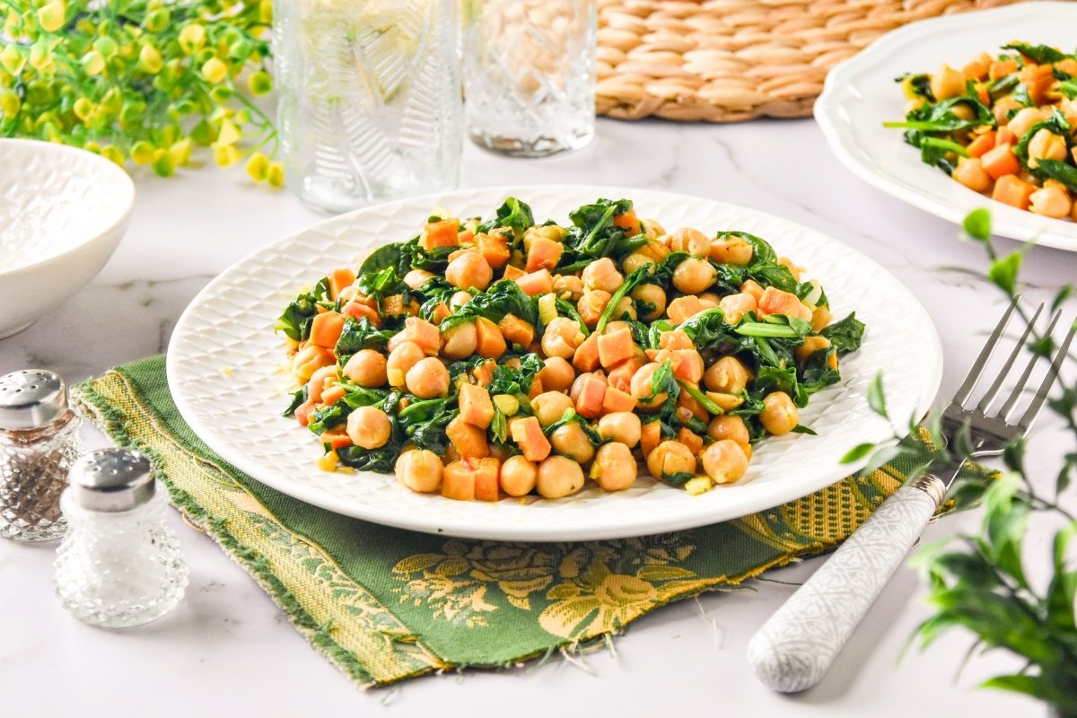 Garbanzos salteados