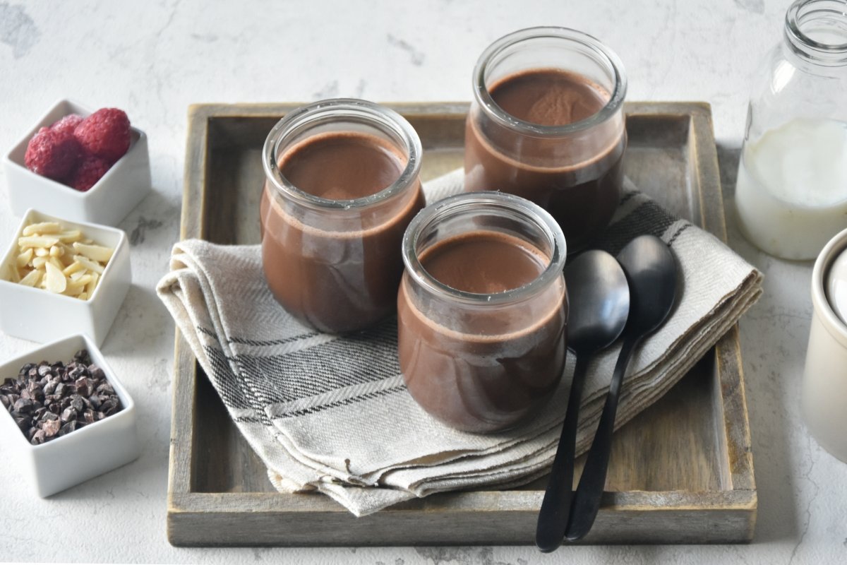 Gelatina de chocolate en vasitos
