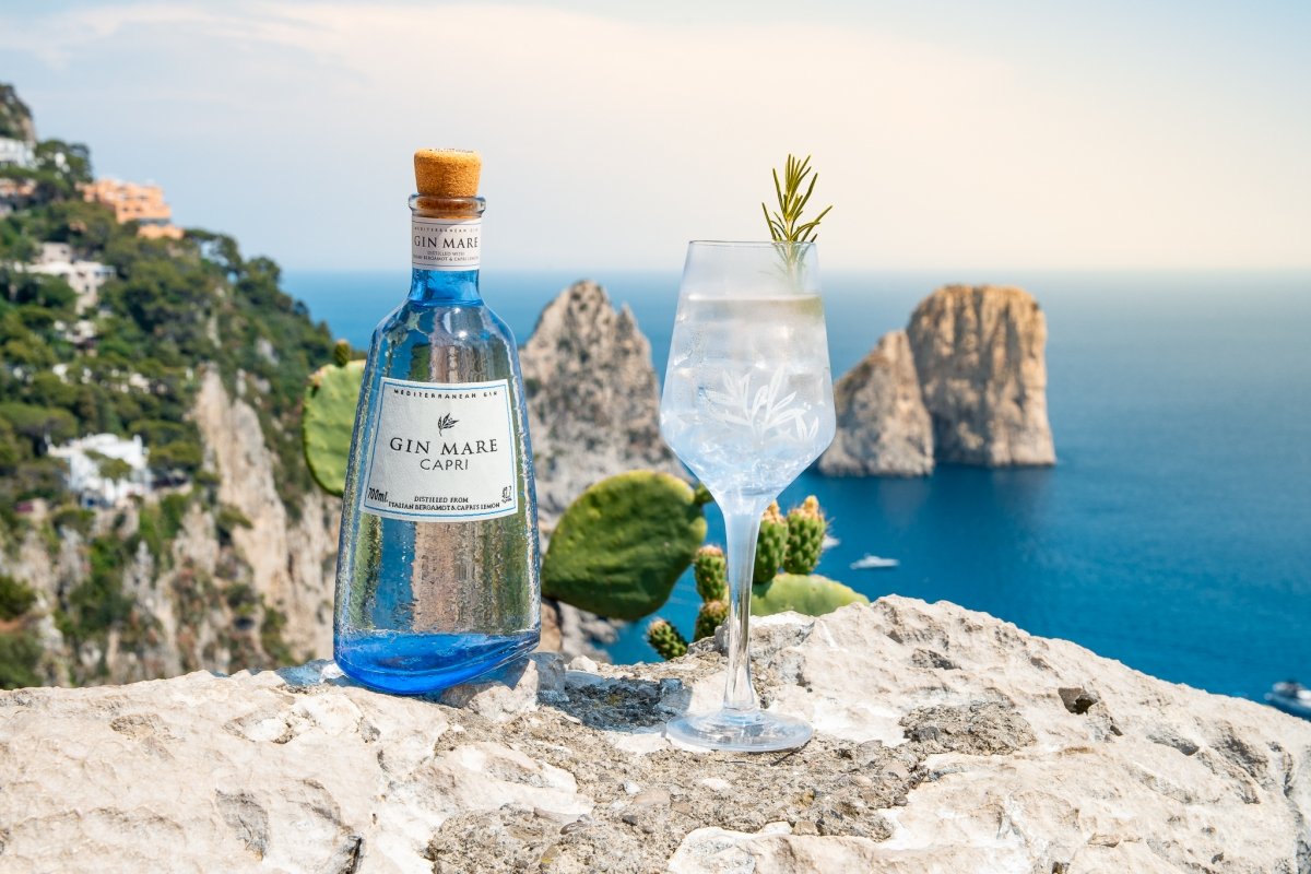 Gin Mare Capri en un entorno natural considerada de las mejores del mundo