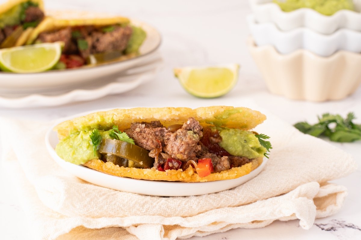 Gorditas mexicanas en el plato
