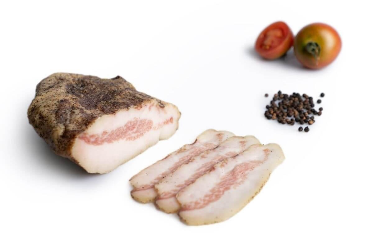 Guanciale italiano hecho en la carnicería Noguera