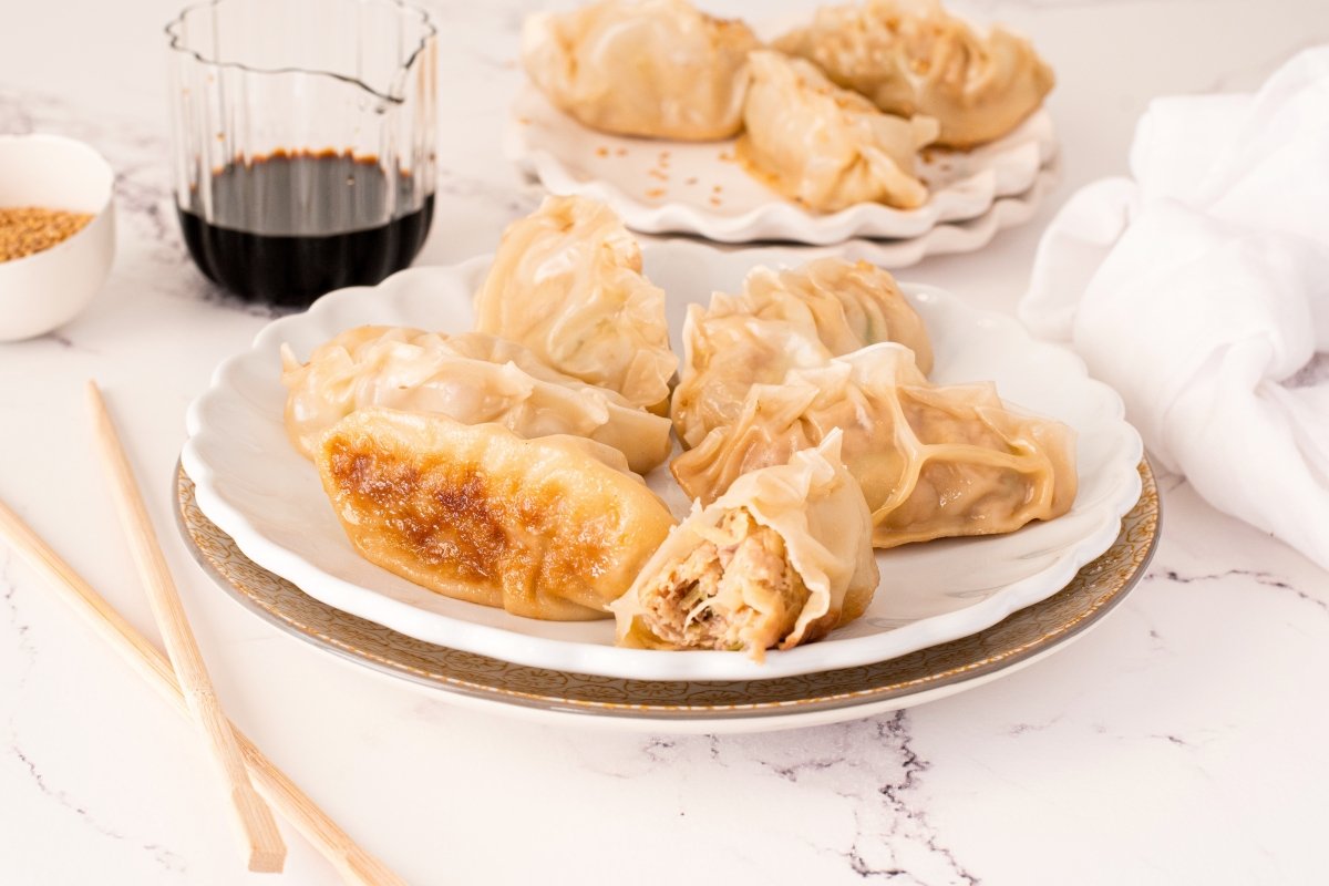 Gyozas de pollo listas para servir
