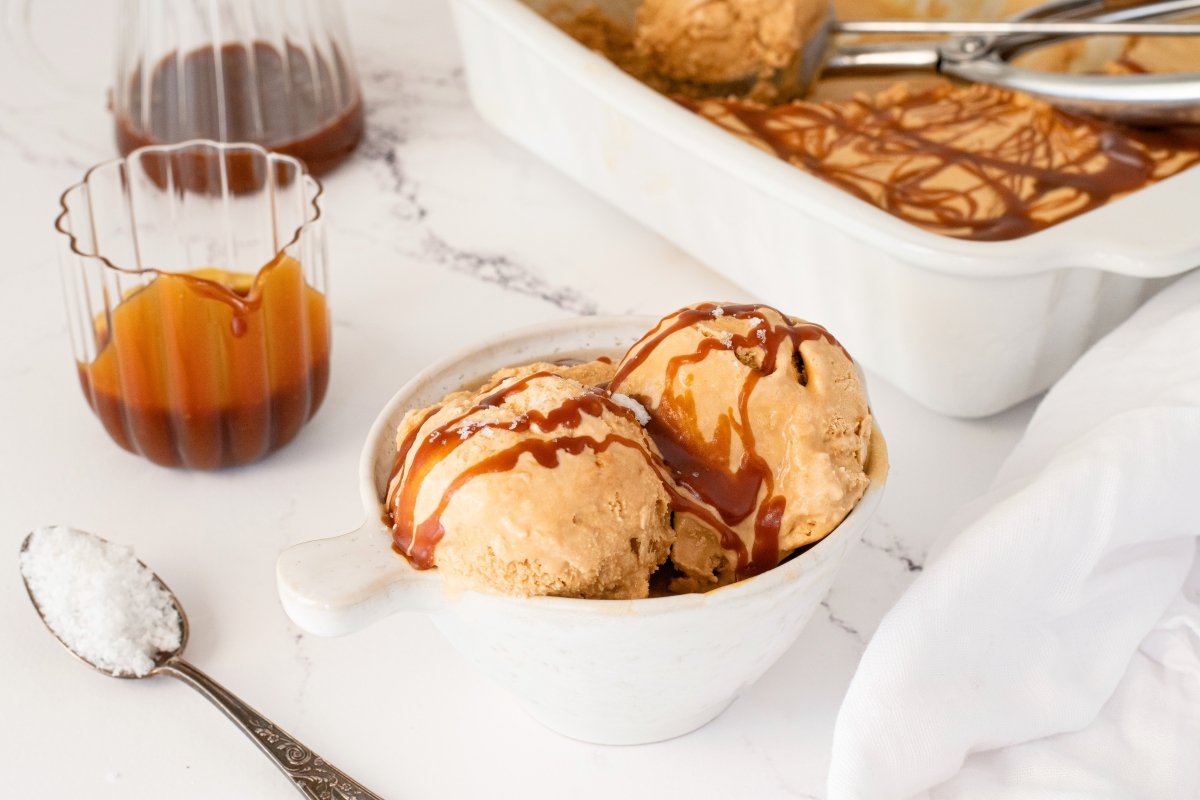 Helado de caramelo salado casero