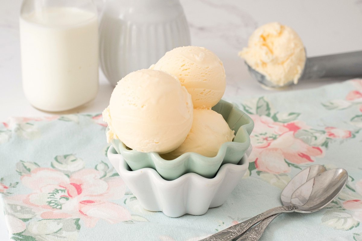 Helado de leche casero