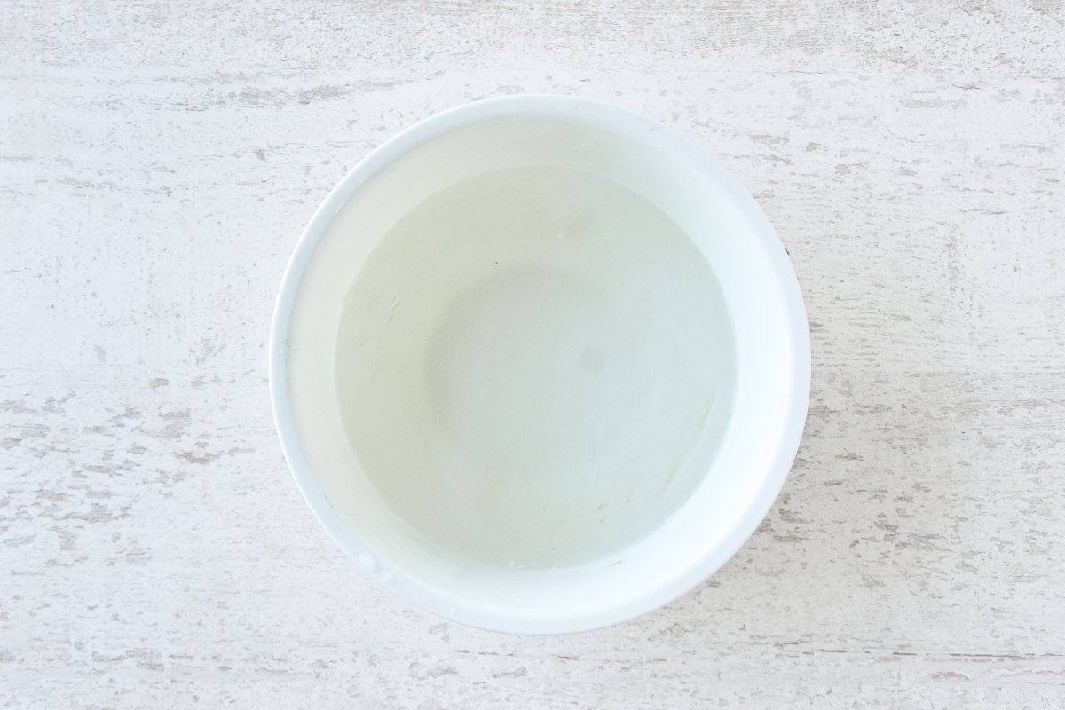 Hidratamos la gelatina en hojas