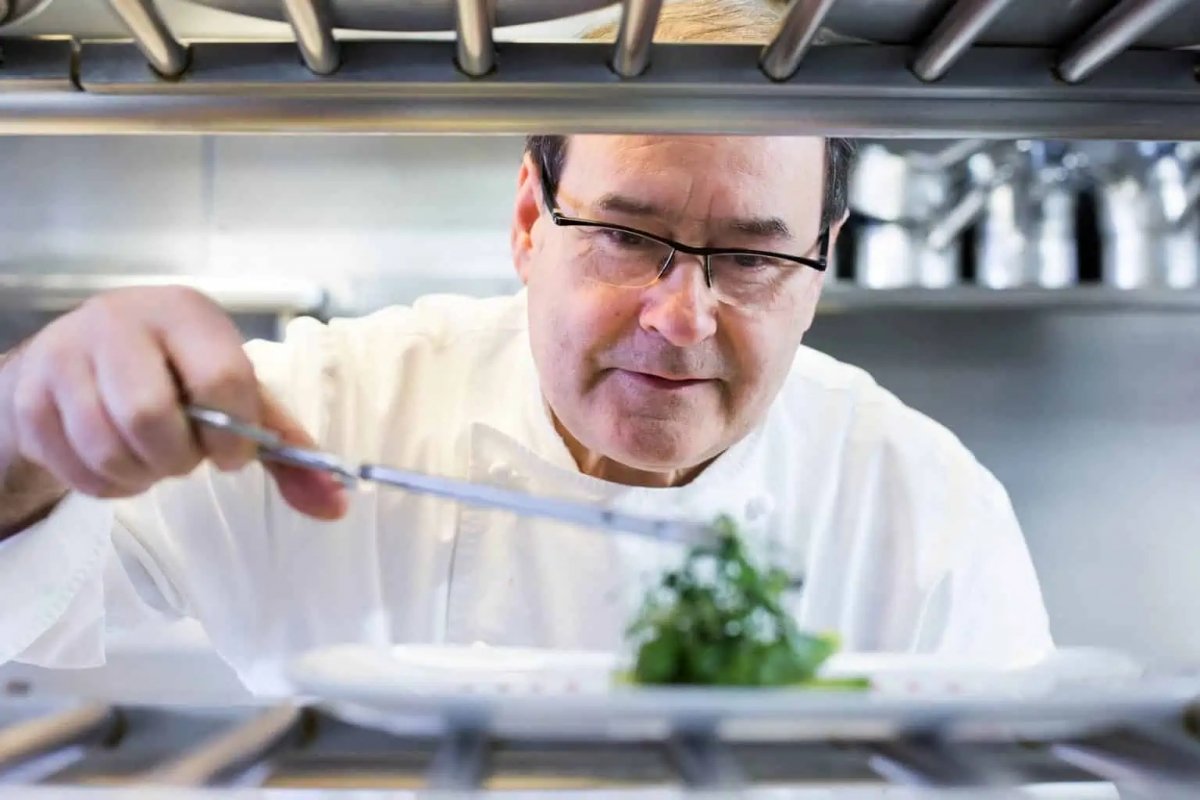 Hilario Arebelaitz es Premio Nacional de Gastronomía Toda una vida 2023