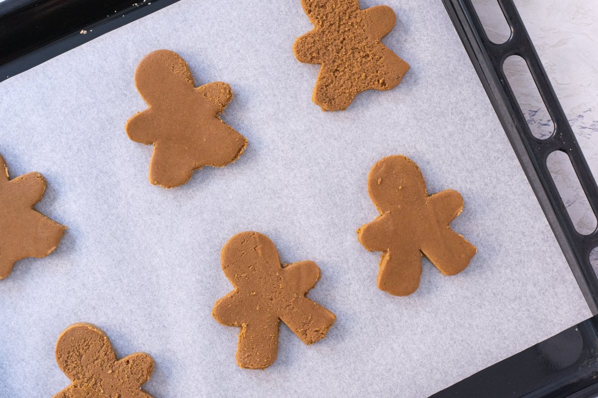 We bake the gingerbread cookie dough
