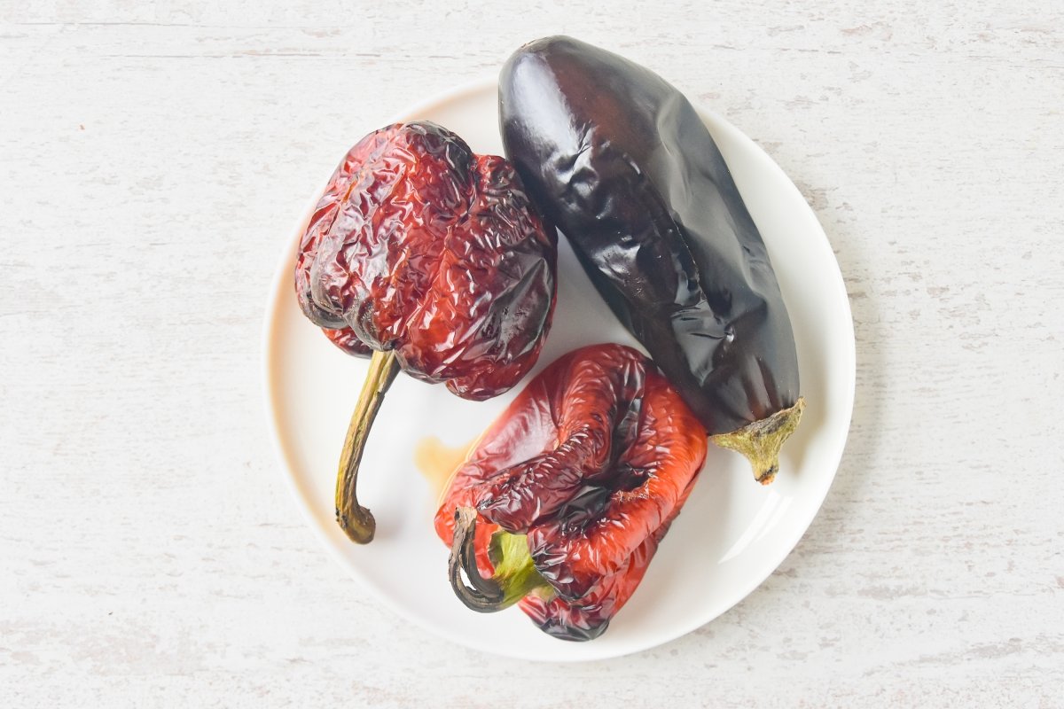 Horneamos las verduras para el ajvar