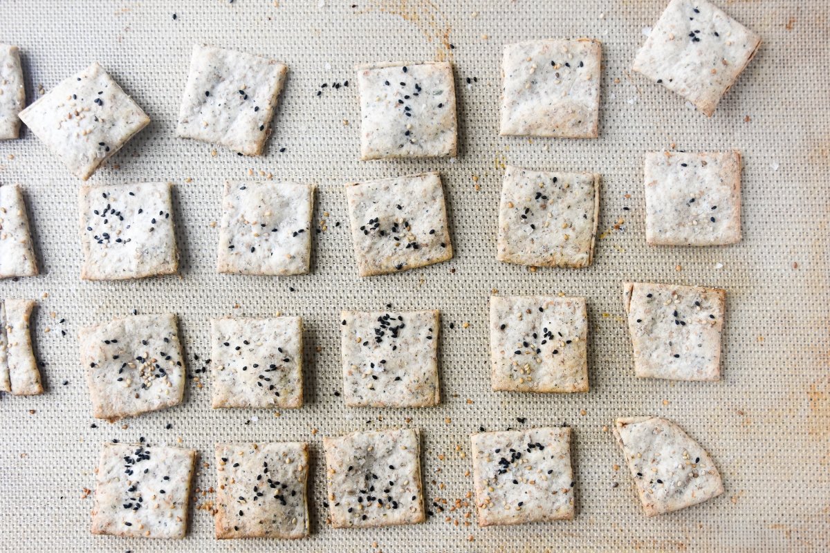 Horneamos los crackers caseros