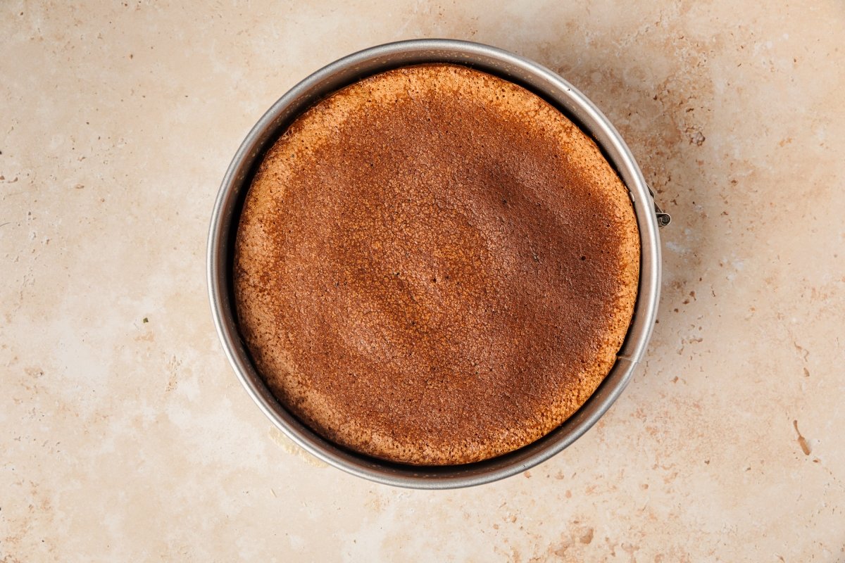 Horneando la tarta de Santiago en Thermomix