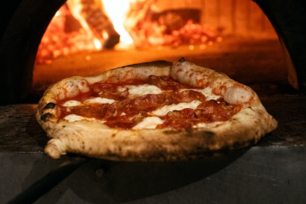 Horno y pizza de la pizzería Concepto Nonna en Barcelona