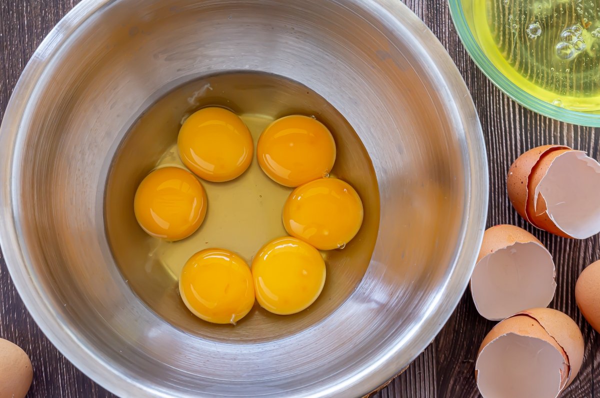 Huevos para la salsa carbonara