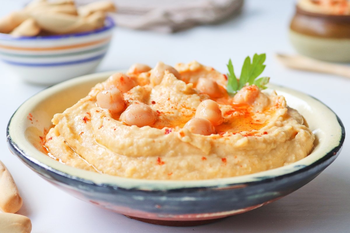 Hummus con sésamo y aceite de oliva