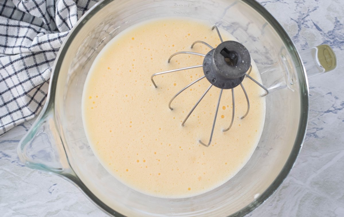 Incorporar el yogur griego a la mezcla