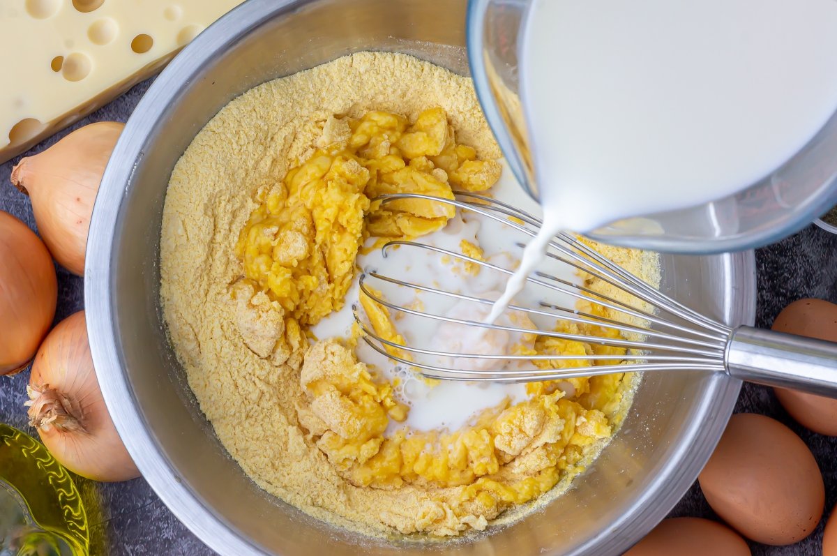 Sopa paraguaya, el popular bizcocho o tarta salada de Paraguay