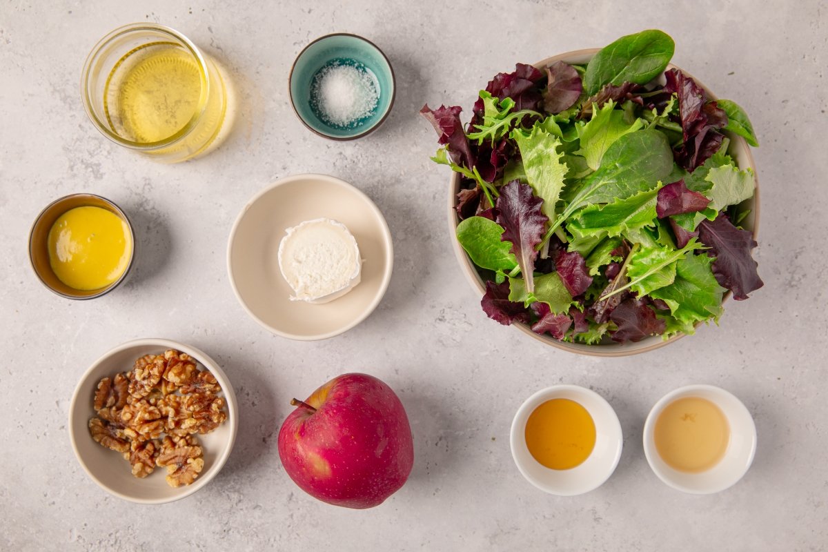 Ingredientes de la ensalada de manzana
