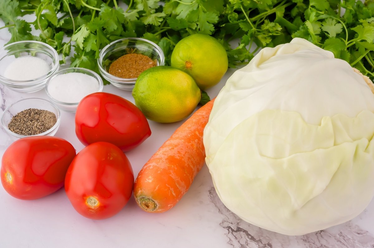 Ingredientes de la ensalada de repollo