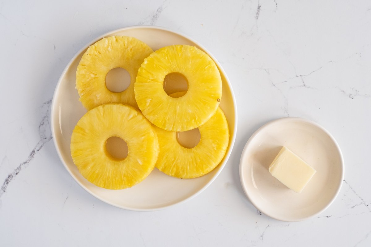 Ingredientes de la piña a la plancha