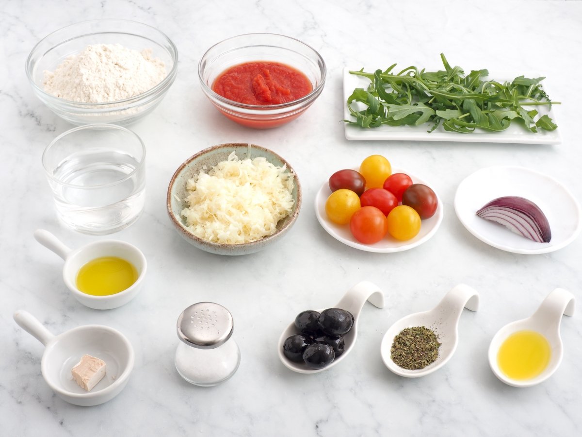 Ingredientes de la pizza primavera