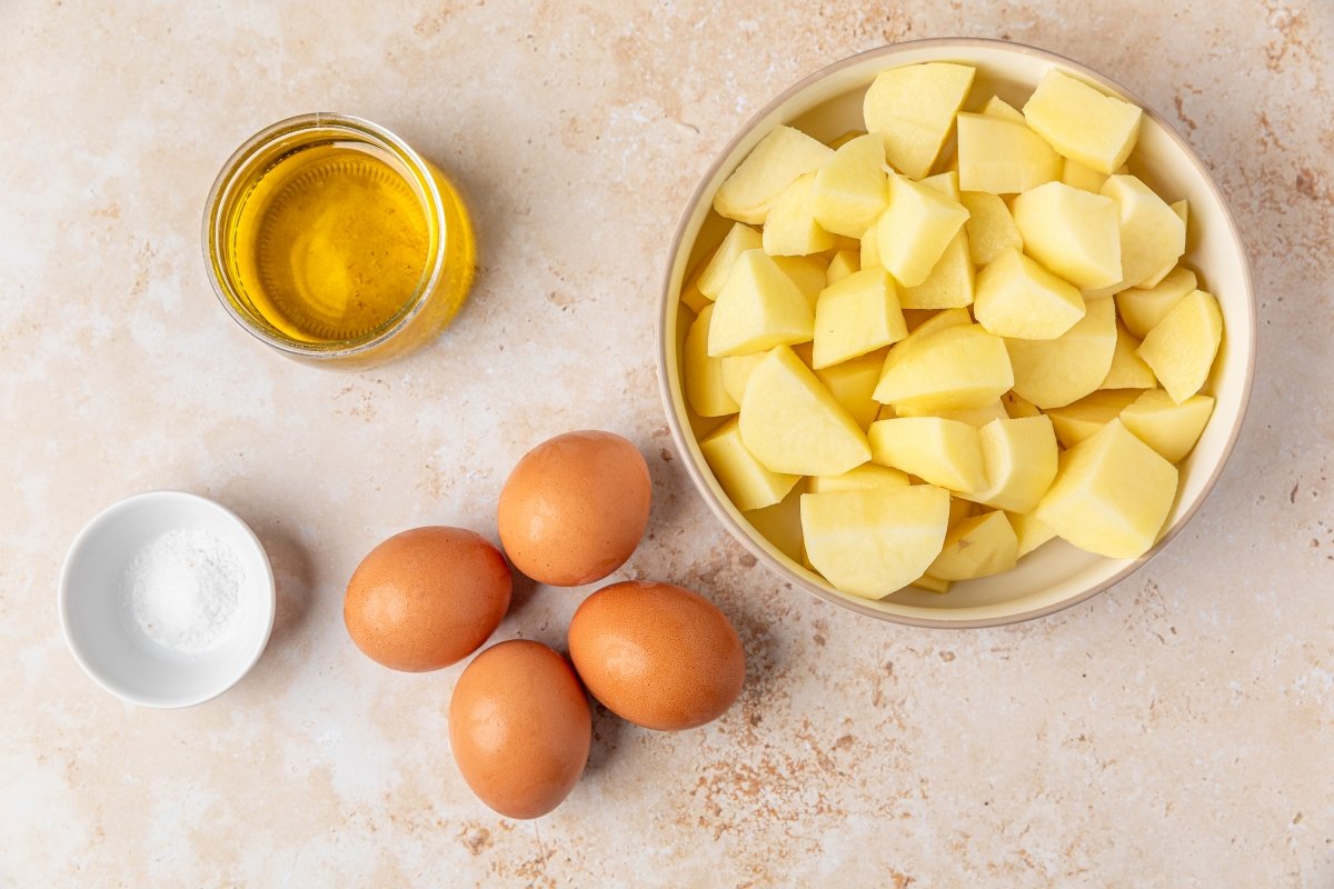 Ingredientes de la tortilla de patata en Thermomix