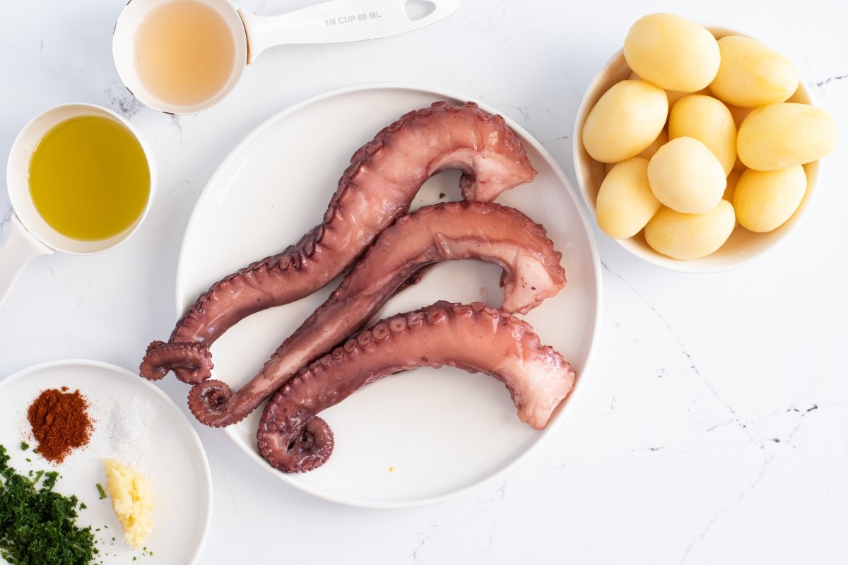 Ingredientes de las brochetas de pulpo