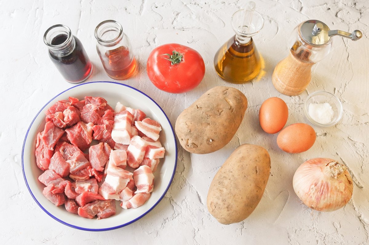 Ingredientes de las patatas de Olot