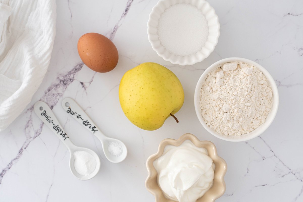 Ingredientes de los buñuelos de manzana