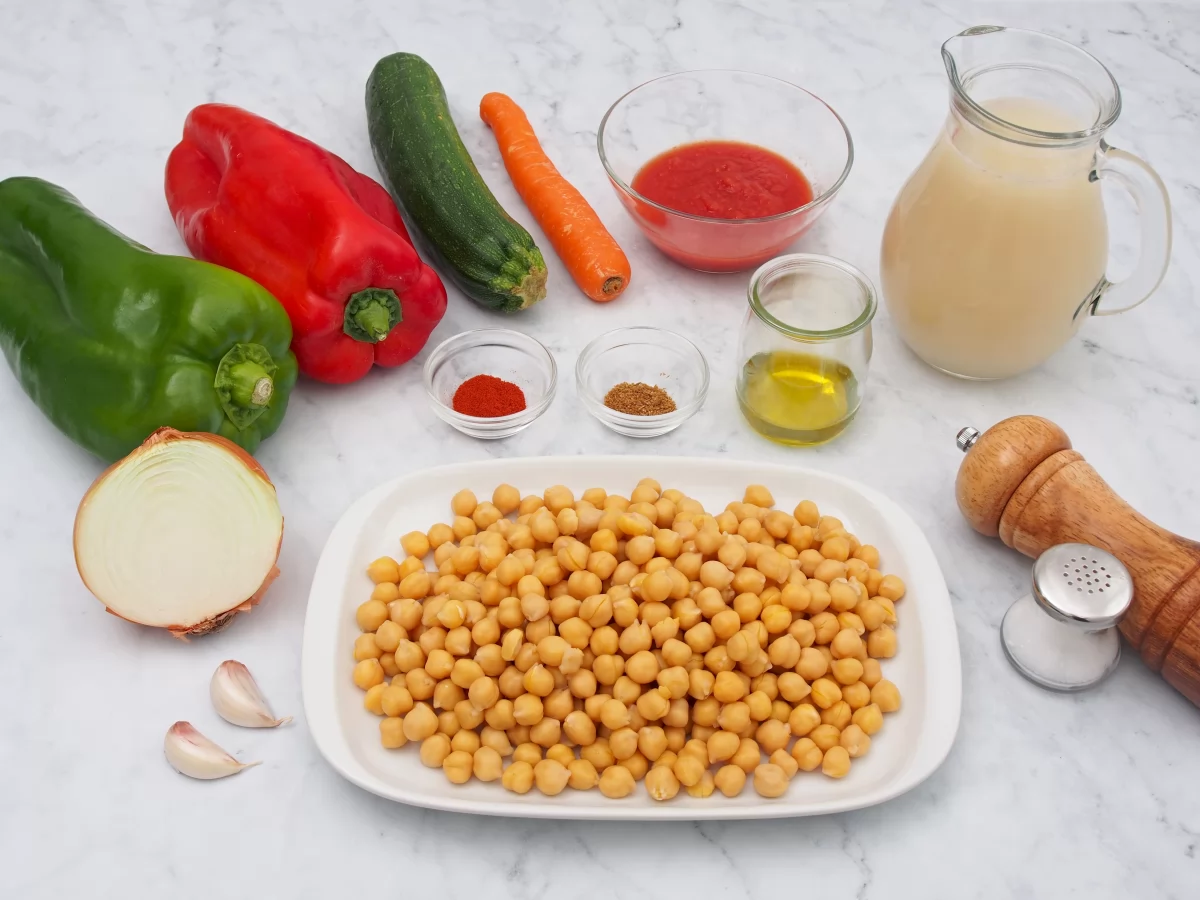 Ingredientes de los garbanzos guisados