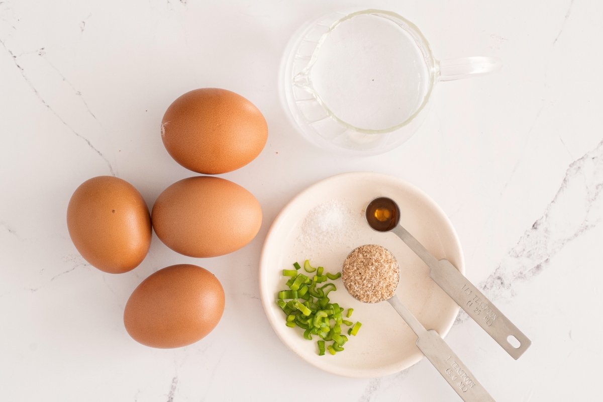 Ingredientes de los huevos al vapor chinos